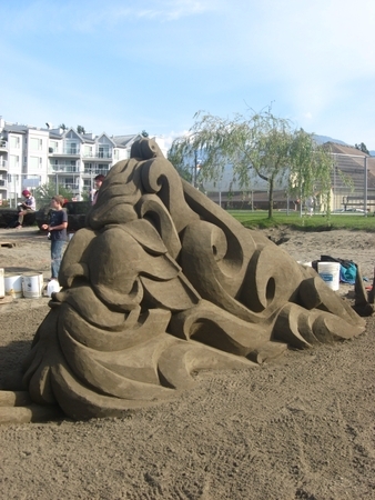 Butterfly Effect Harrison  2008.  Also Denis Kleine.