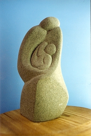 Mother and Child.Sandstone h. 30 cm.